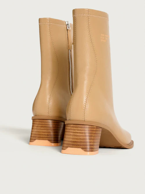 BOTA TACÓN DATE BEIGE