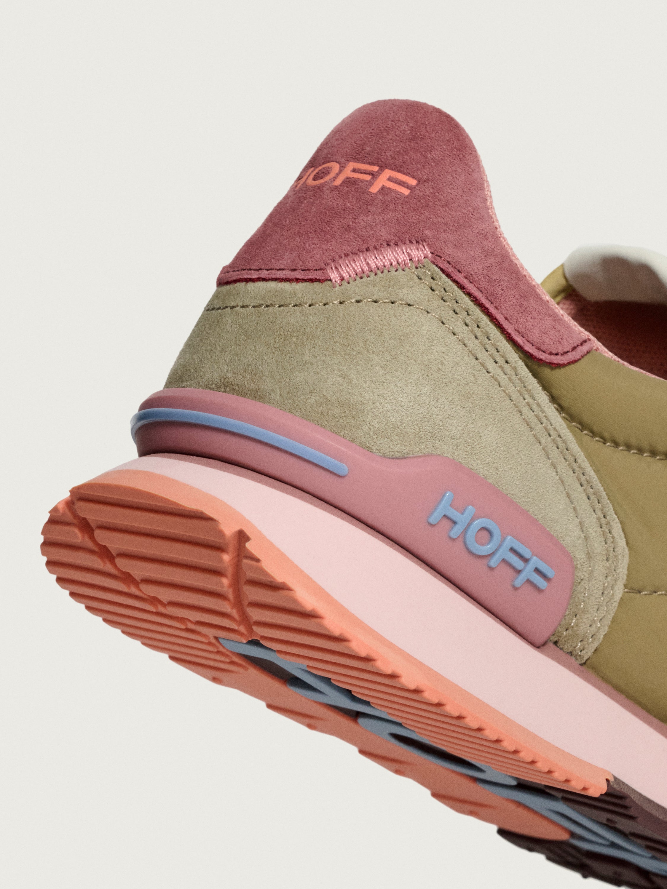 TRACK & FIELD KHAKI