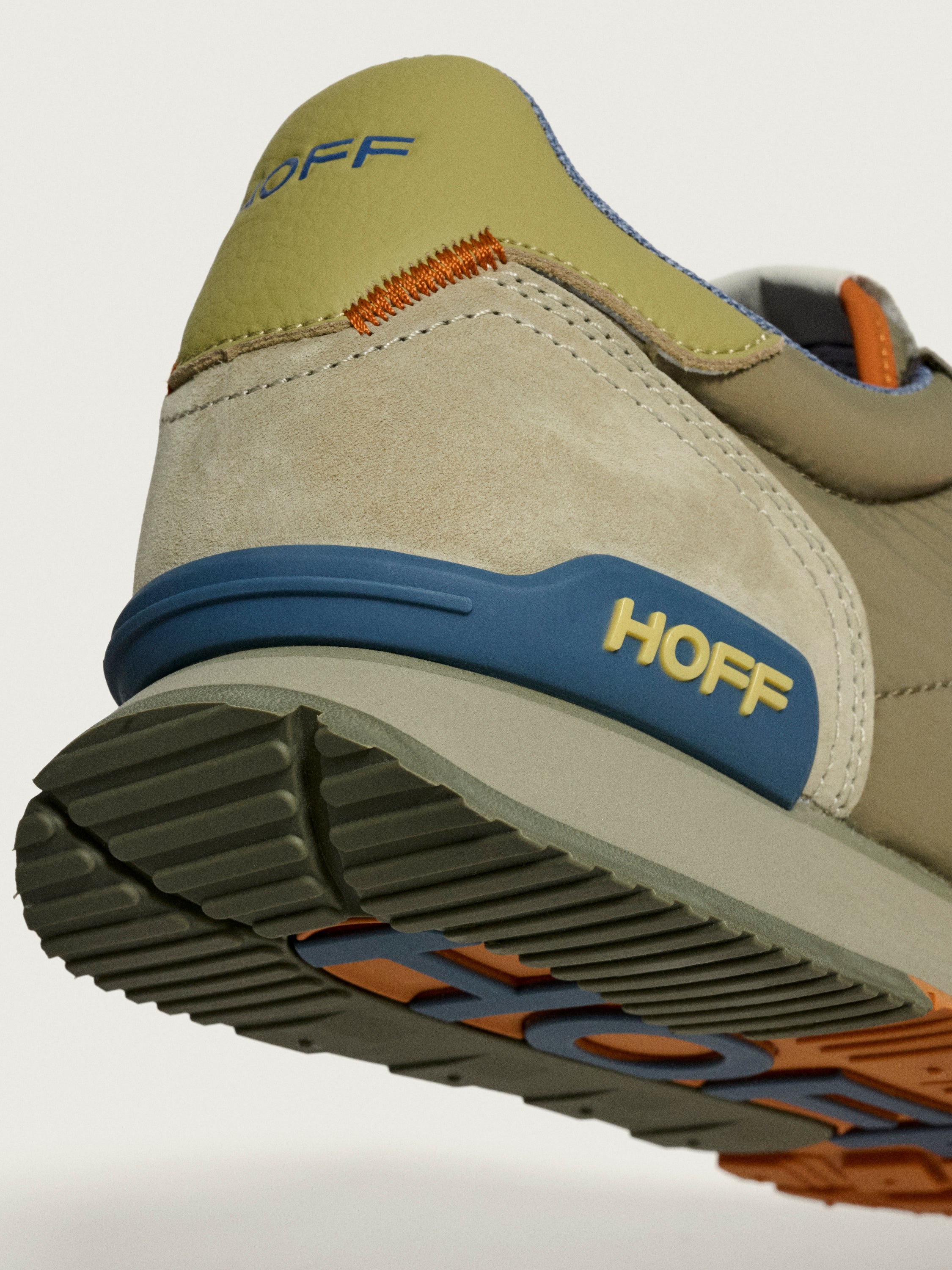 TRACK & FIELD KHAKI