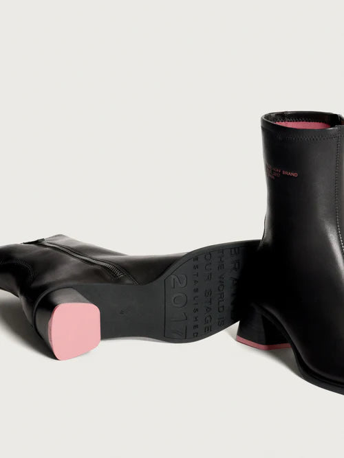 BOTA TACÓN  DATE NEGRO