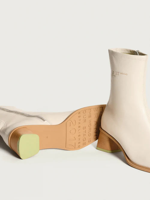 BOTA TACÓN DATE OFF WHITE