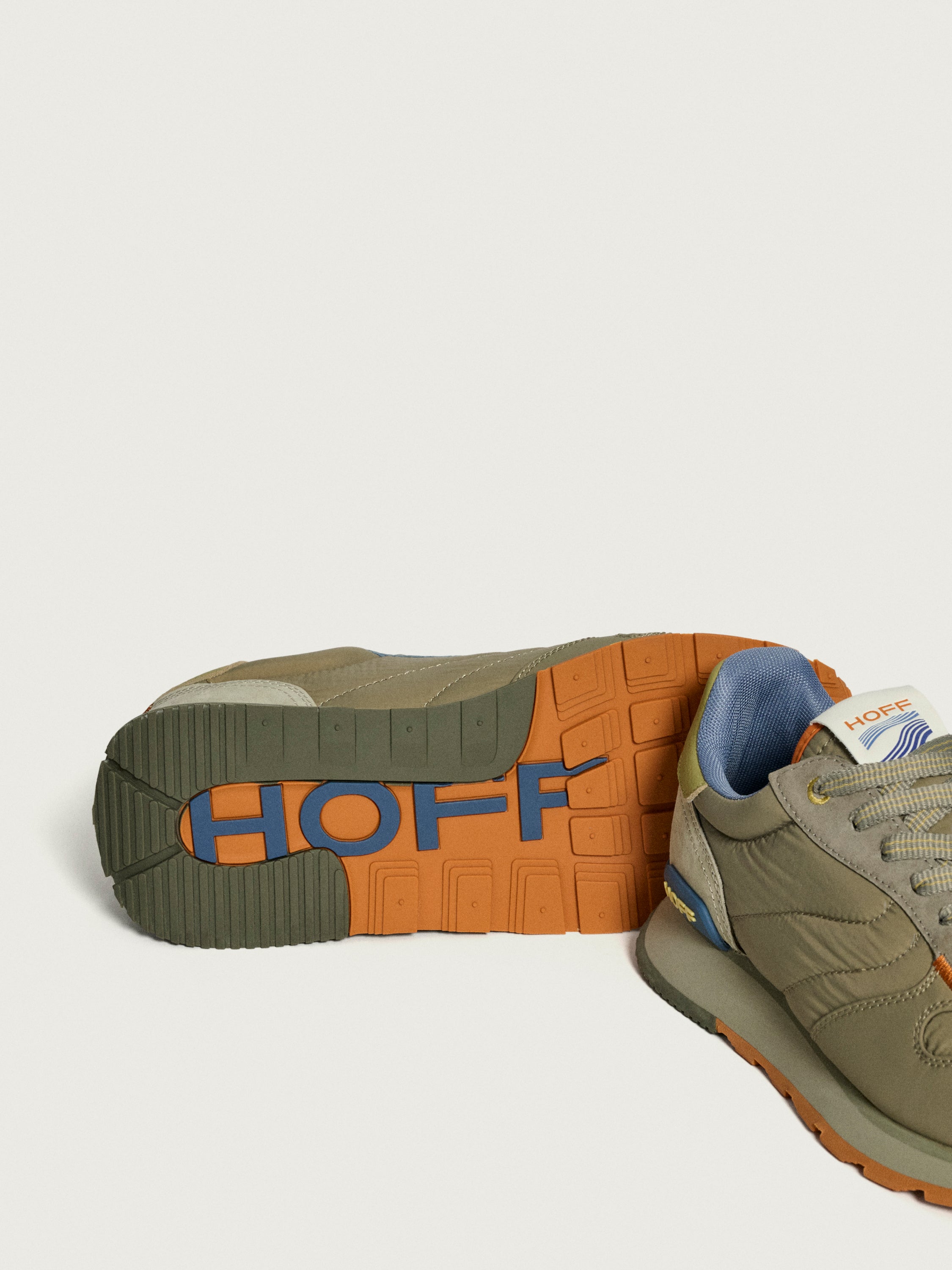 TRACK & FIELD KHAKI